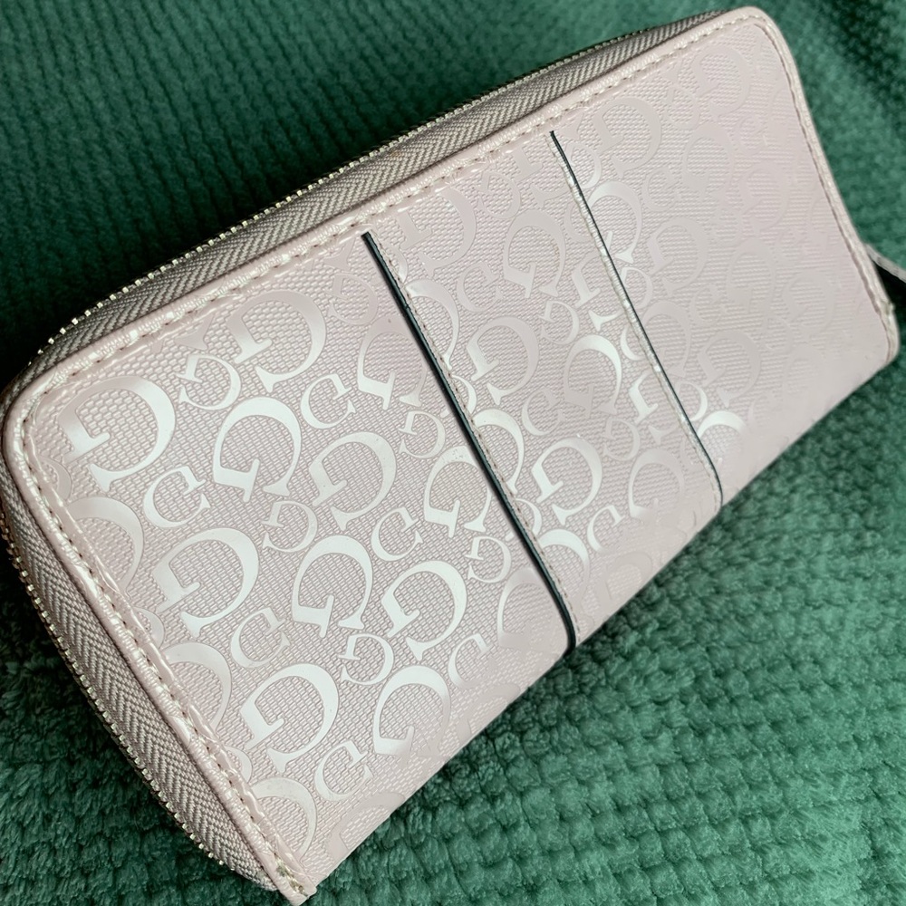 GUESS Wallet Pink - Picture 3 of 4